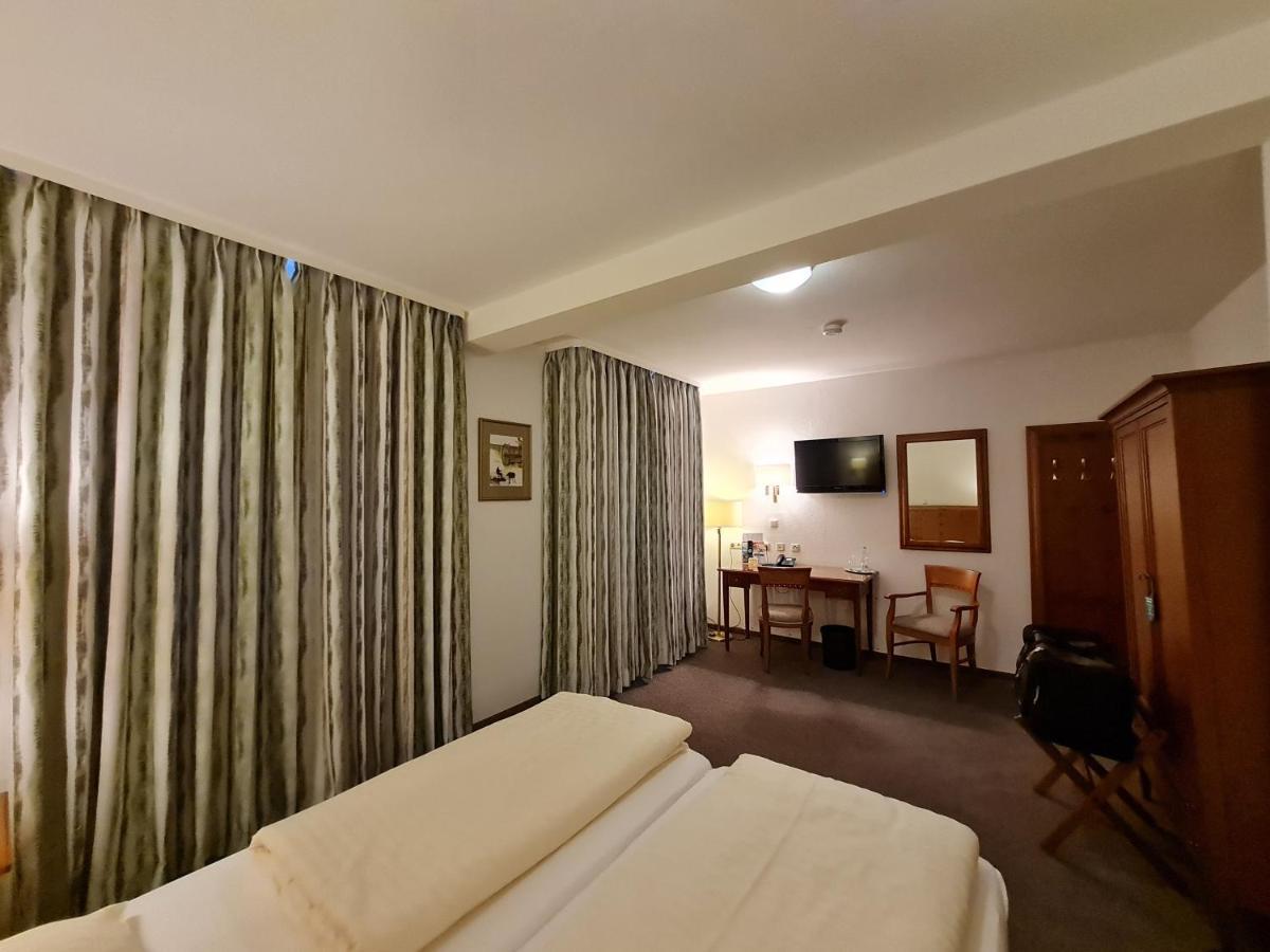 Hotel Waldquelle - Baumhaushotel Aerzen Eksteriør billede