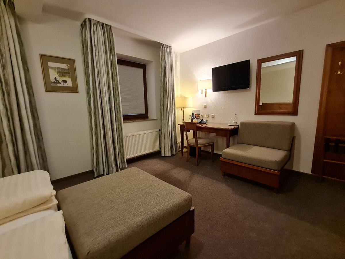 Hotel Waldquelle - Baumhaushotel Aerzen Eksteriør billede